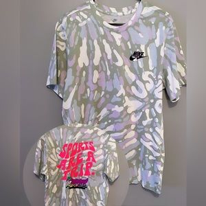 Nike tee